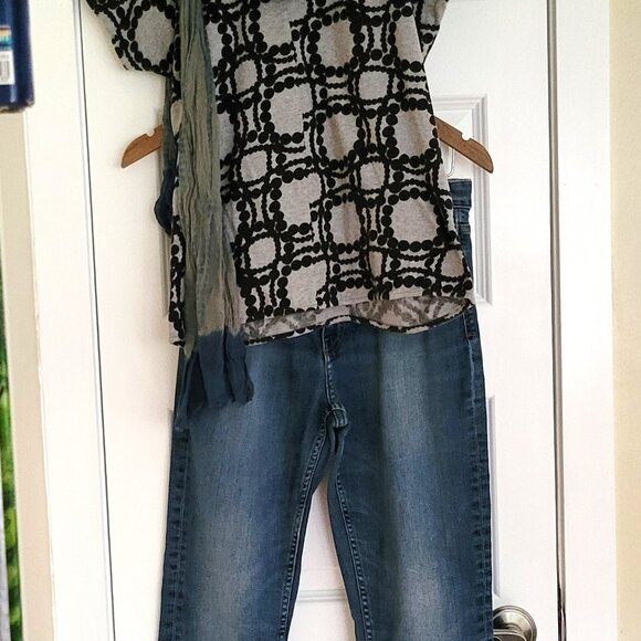 M&S Women's Jeans / UK 8 / EU 36 - Picture 9 of 10